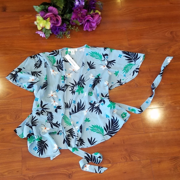 Monteau Pendulum Wrapped Blouse Size Med - Picture 5 of 7